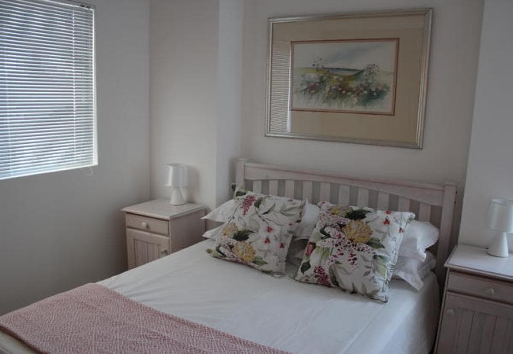 Hibernian Towers 505 Apartment