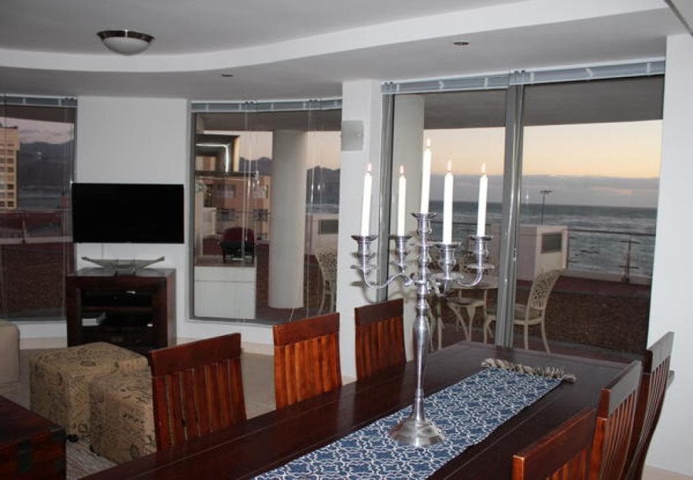 Hibernian Towers 505 Apartment