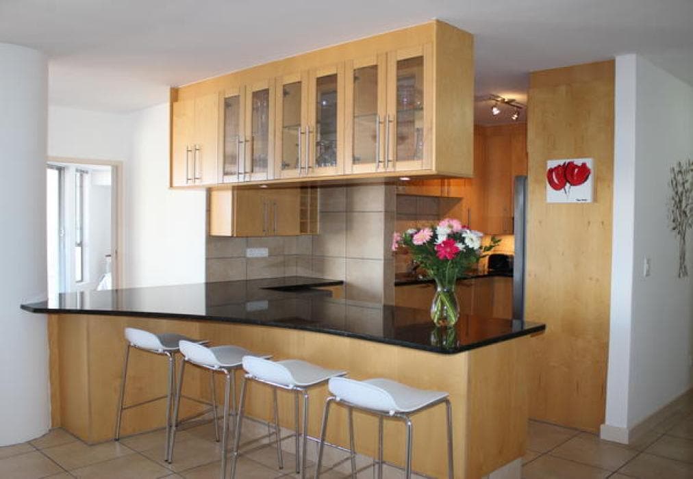 Hibernian Towers 505 Apartment