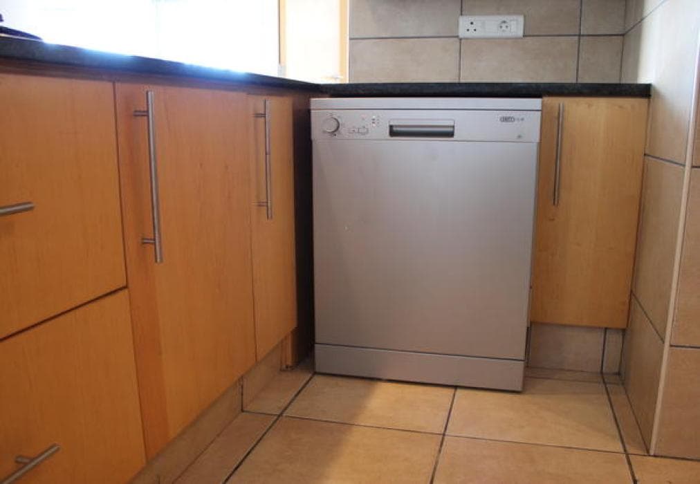 Hibernian Towers 505 Apartment