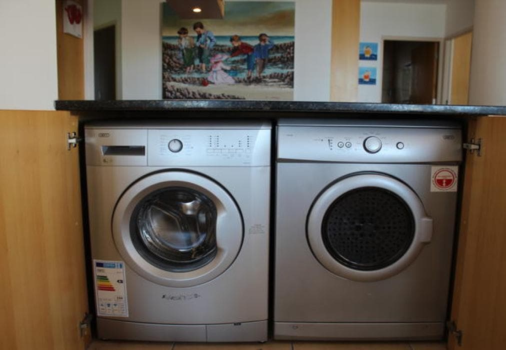 Hibernian Towers 505 Apartment