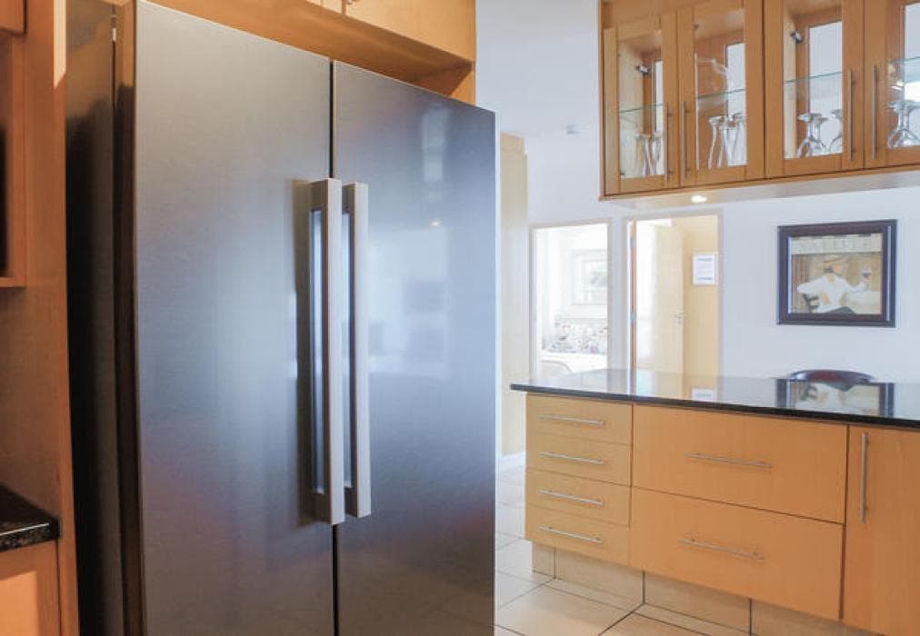 Hibernian Towers 505 Apartment