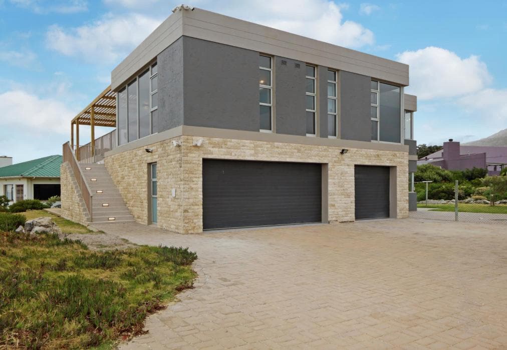 Blueview on Silversand