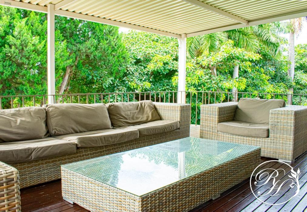 Roseland House Self-catering (1-6 Sleeper) with balcony