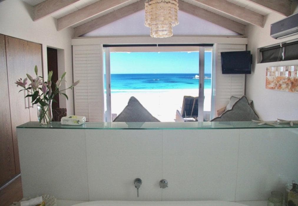 Glen Beach Bungalow - Penthouse