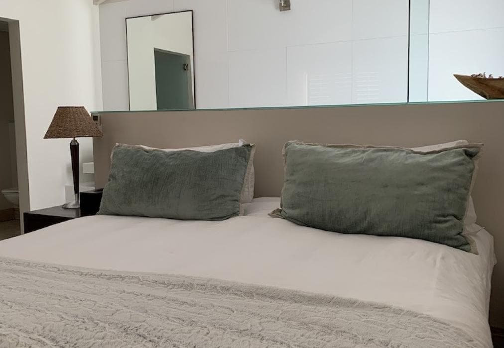 Glen Beach Bungalow - Penthouse