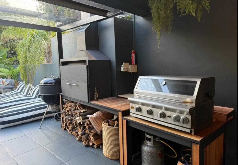 Modern Villa - Mountain views