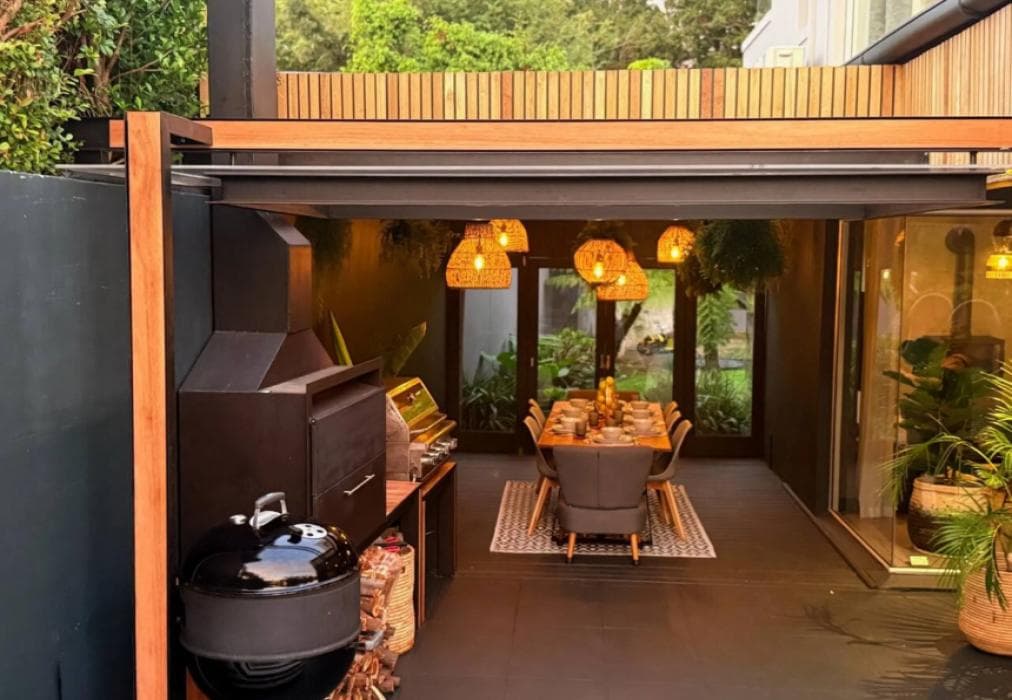 Modern Villa - Mountain views