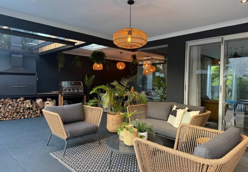 Modern Villa - Mountain views