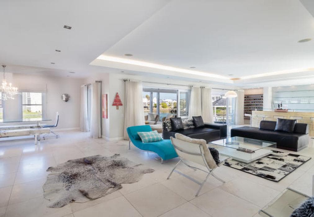 Luxury island retreat