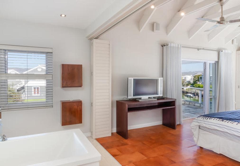 Luxury island retreat