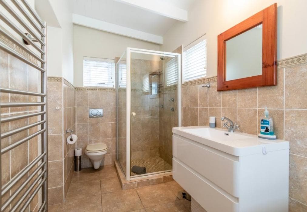 Peaceful Private Parkland Home