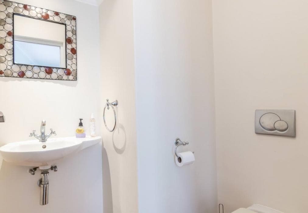 Peaceful Private Parkland Home