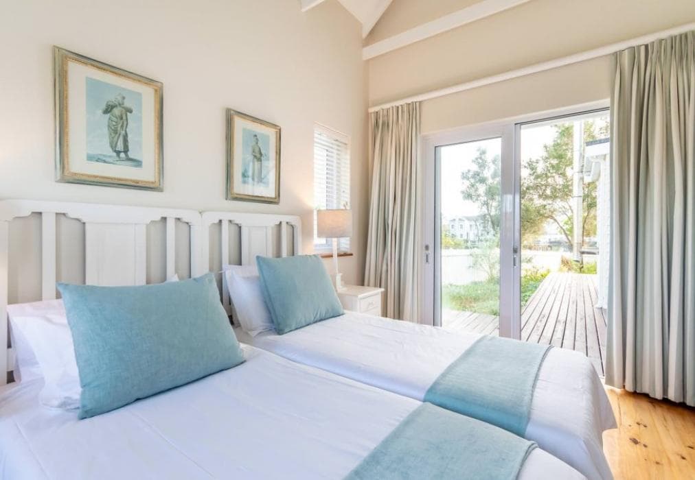 Peaceful Private Parkland Home