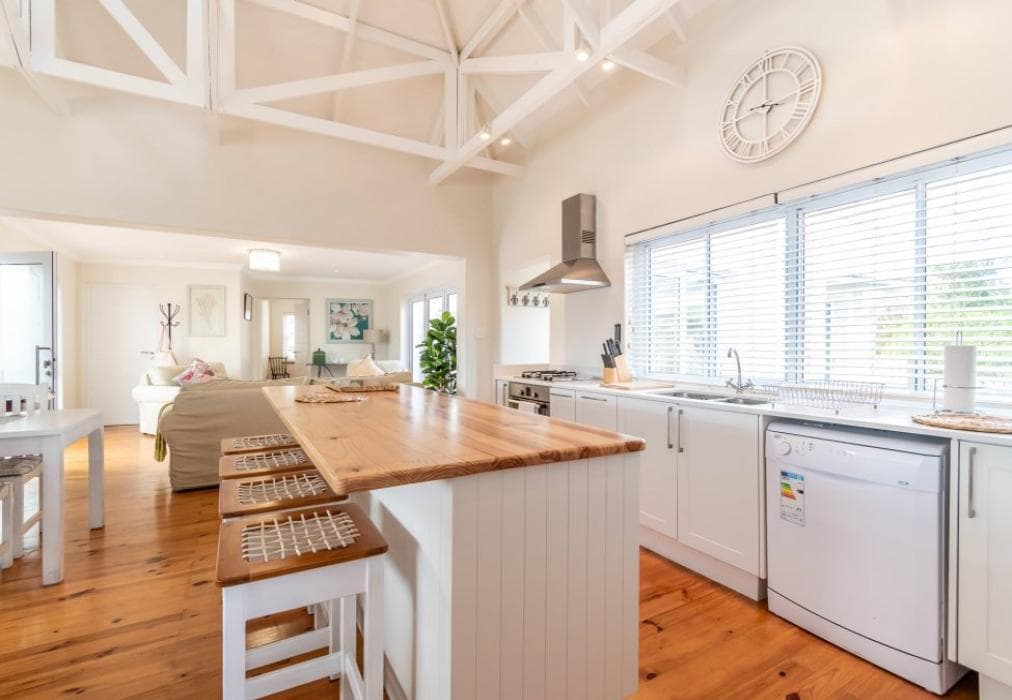 Peaceful Private Parkland Home