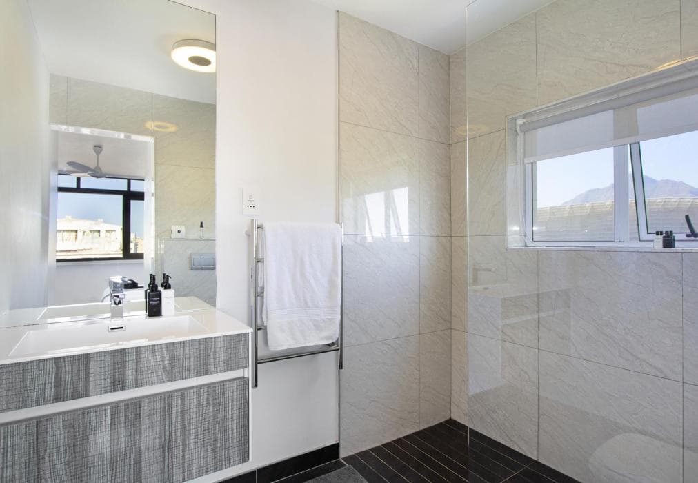 Seahill Luxury Apartment