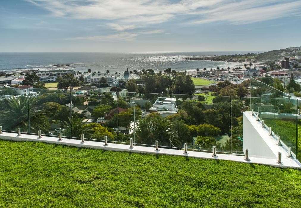 26 Geneva Sandpiper House