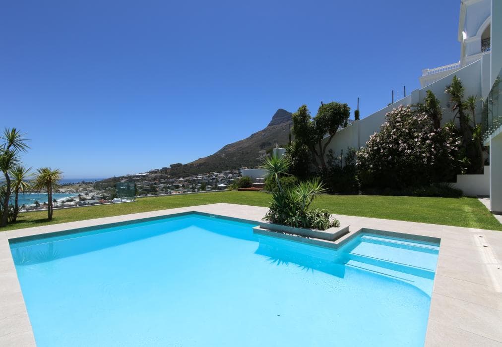 26 Geneva Sandpiper House