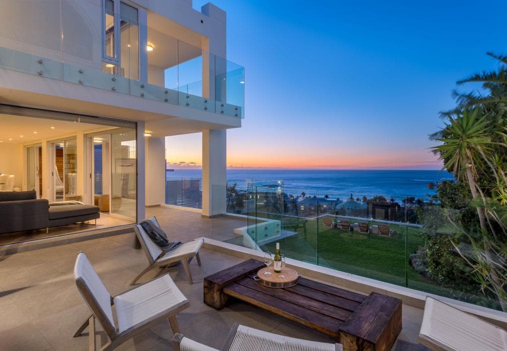 26 Geneva Sandpiper House