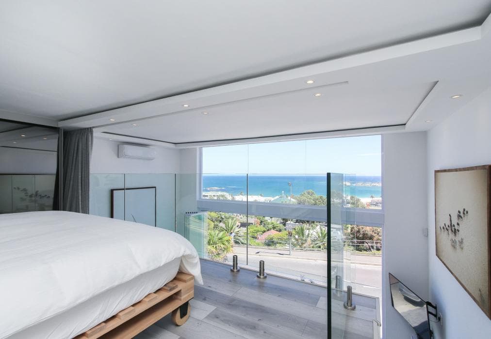 26 Geneva Sandpiper House