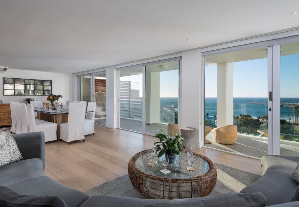 26 Geneva Sandpiper House