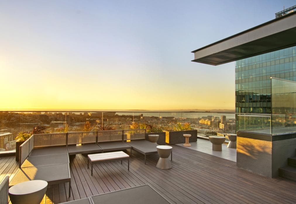 16 On Bree Unit 2810