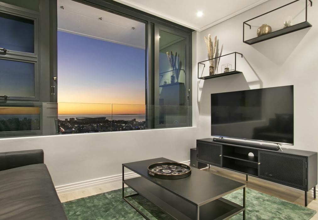 16 On Bree Unit 2810