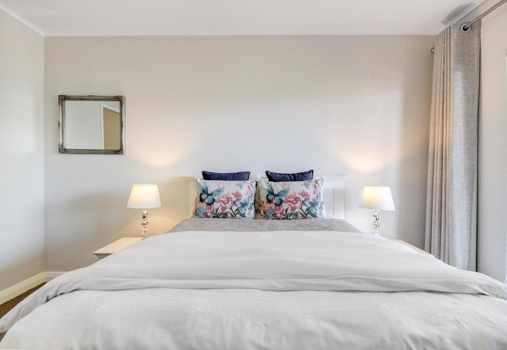 Mayfair 3 Bedroom Apartment