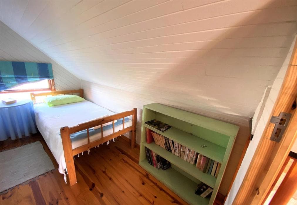 Houtboschbay 23 Hummingbird House Aston