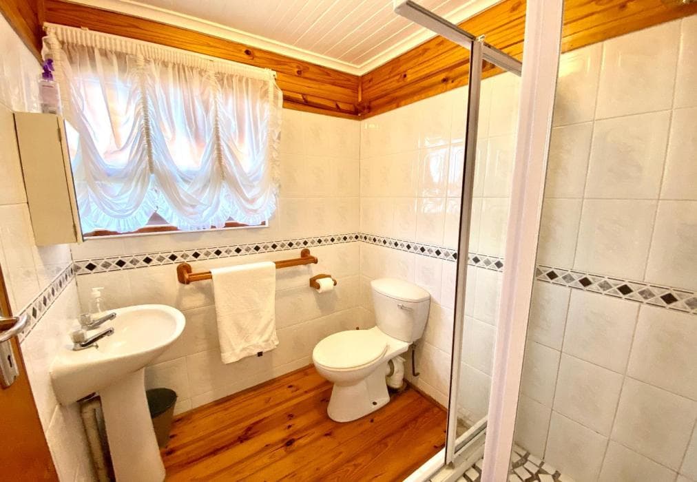 Houtboschbay 23 Hummingbird House Aston