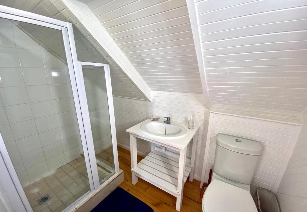 Houtboschbay 23 Hummingbird House Aston