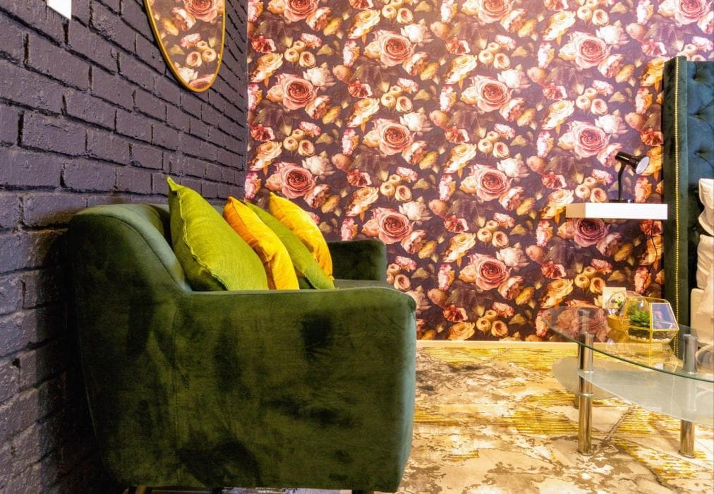 Black Bricks Studio Apartment