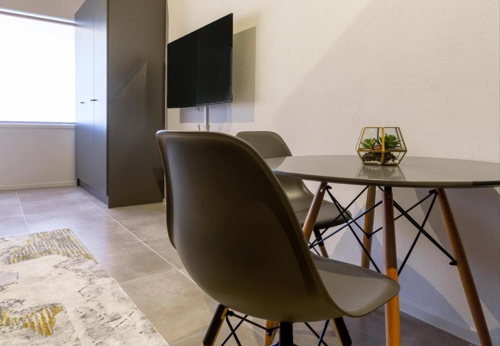 Black Bricks Studio Apartment