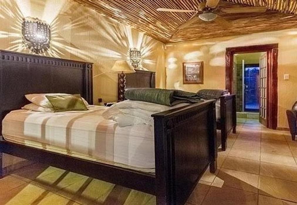 Tholo Private Game Lodge