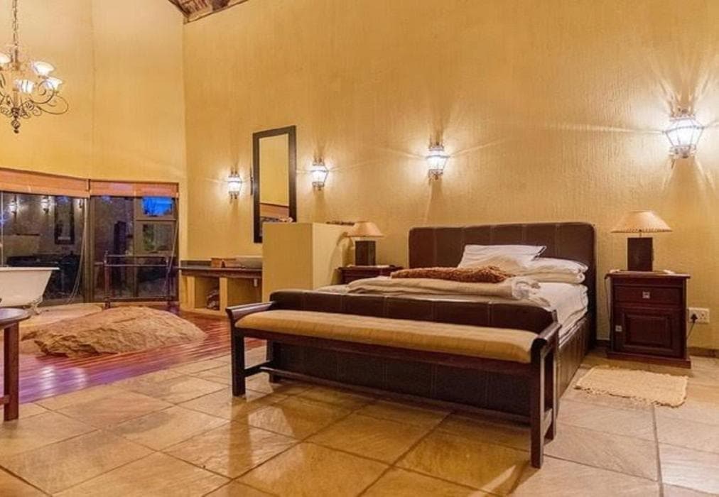 Tholo Private Game Lodge