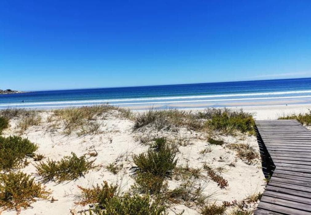 Bay Watch Beachfront Villa