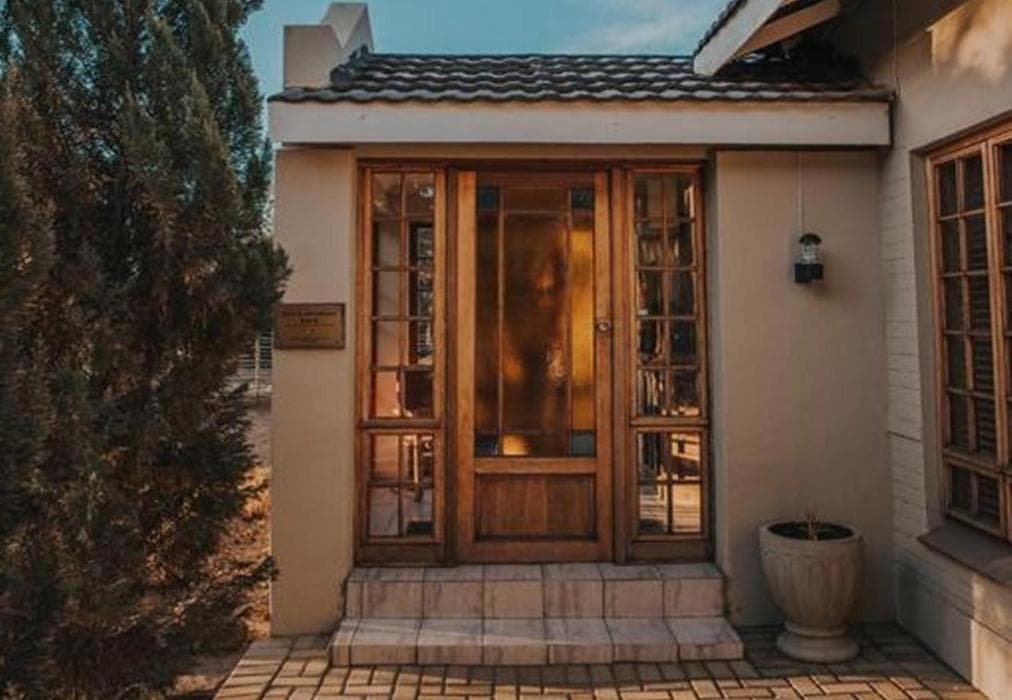 Micarlas Bed and Breakfast