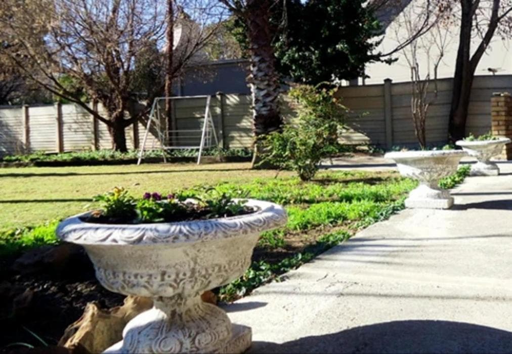 Micarlas Bed and Breakfast