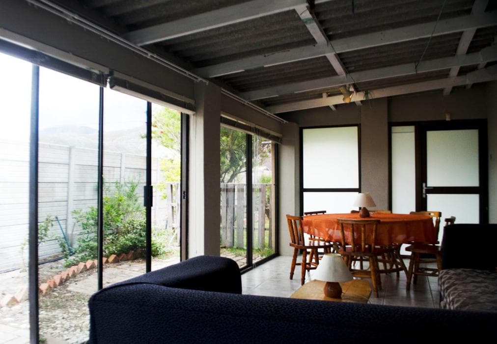 Bettys Rest La Villa