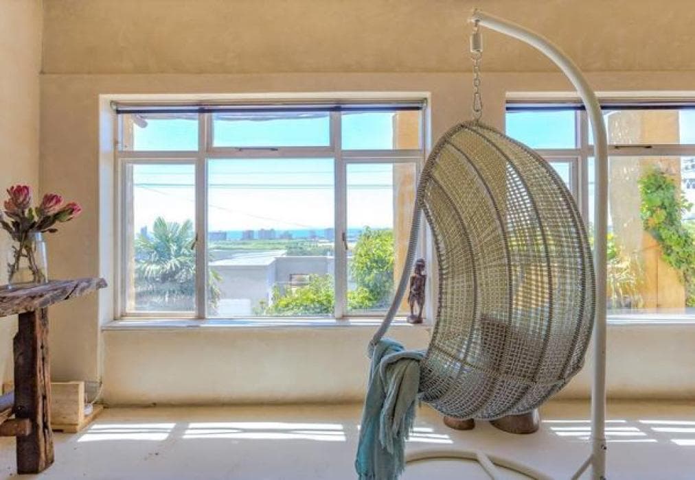 Sun & Sea Downtown Mediterranean Villa