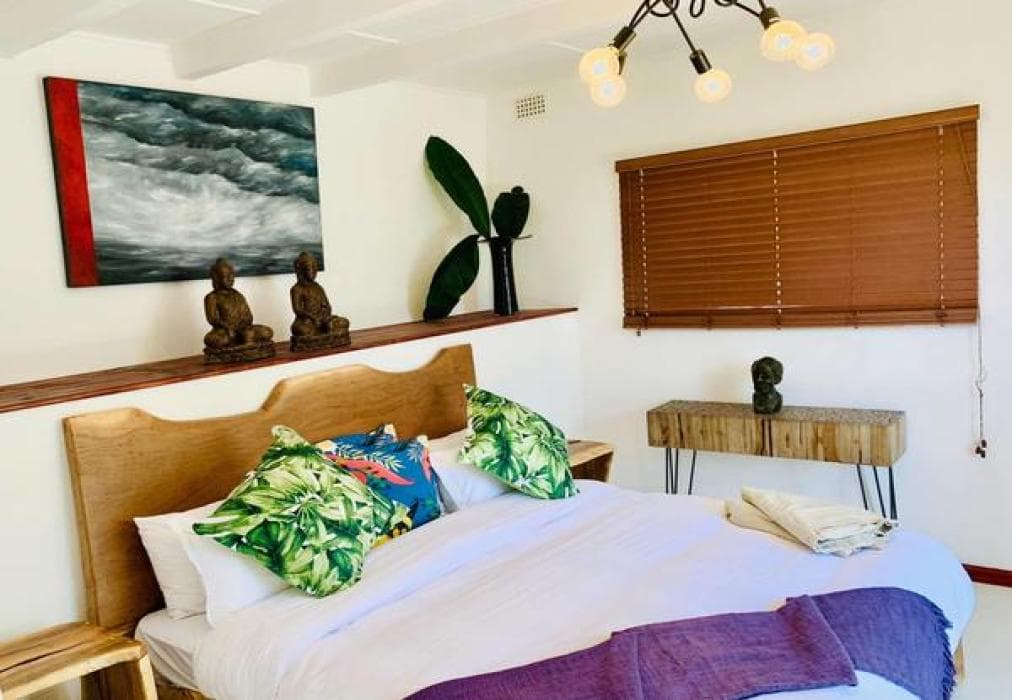 Sun & Sea Downtown Mediterranean Villa