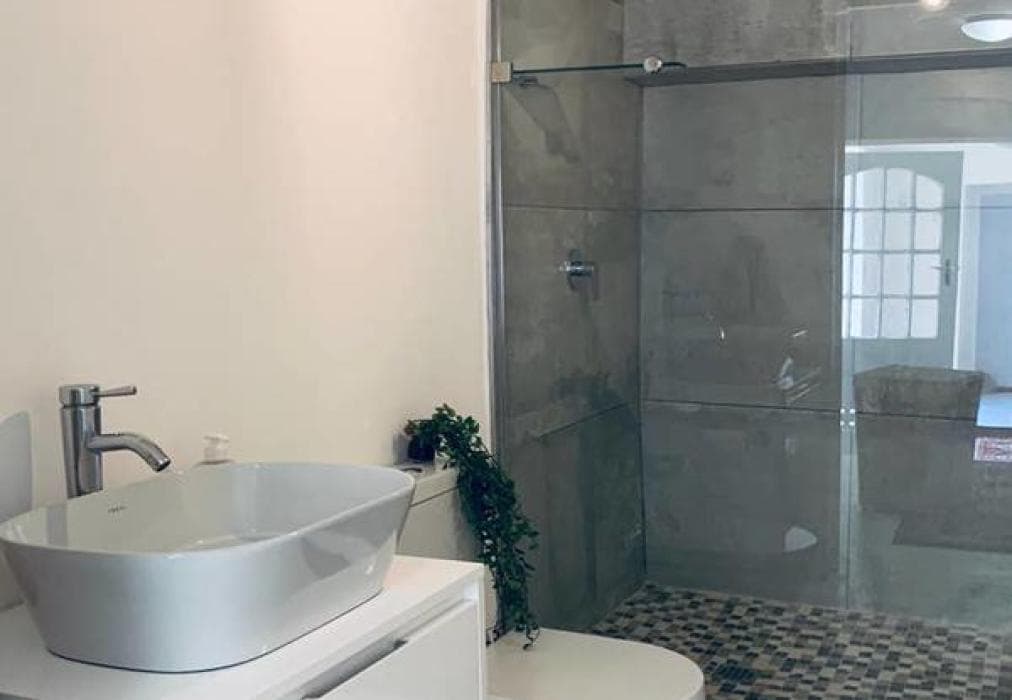 Sun & Sea Downtown Mediterranean Villa