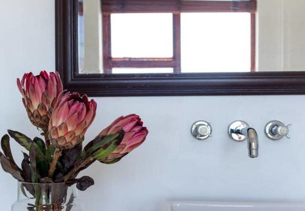 Sun & Sea Downtown Mediterranean Villa