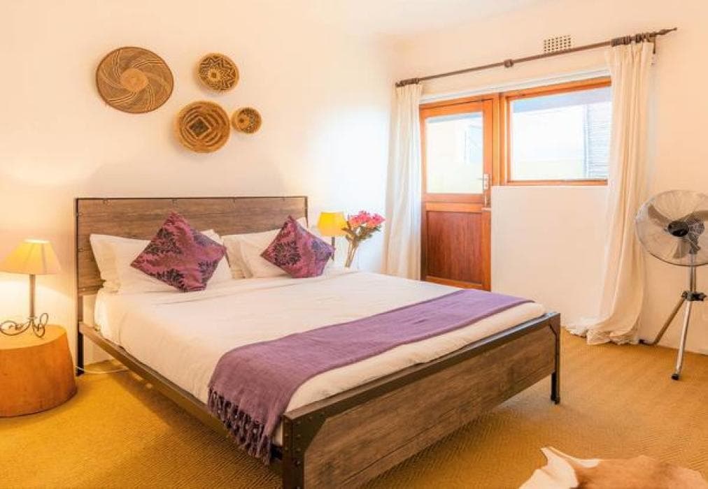 Sun & Sea Downtown Mediterranean Villa