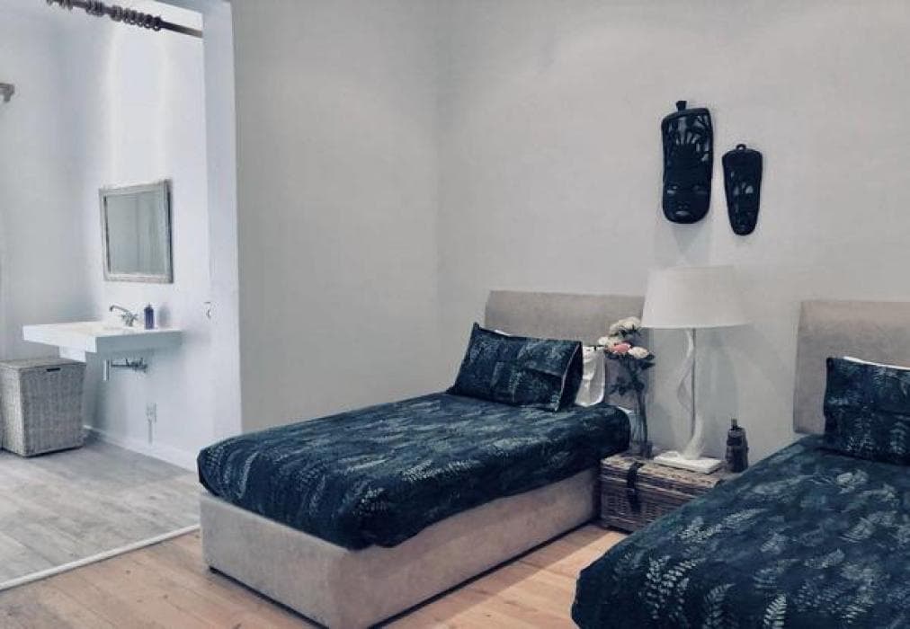 Sun & Sea Downtown Mediterranean Villa