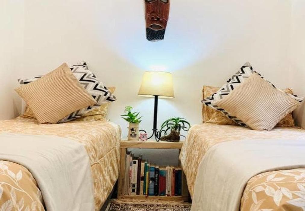 Sun & Sea Downtown Mediterranean Villa