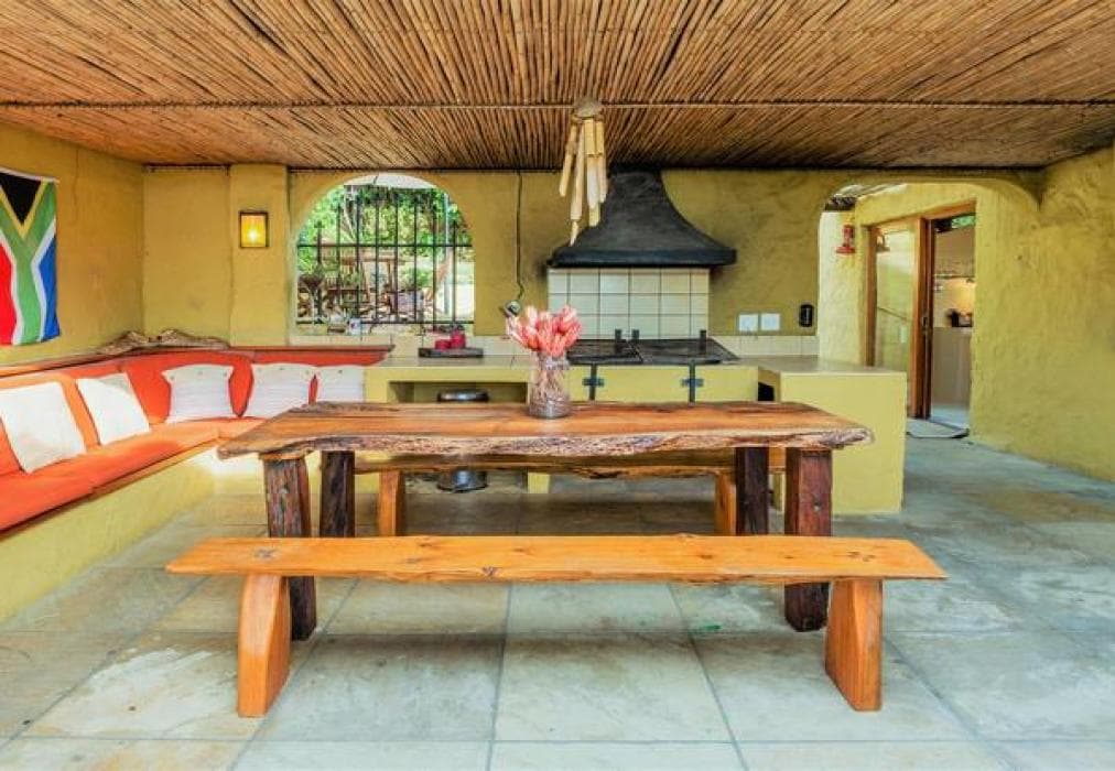 Sun & Sea Downtown Mediterranean Villa