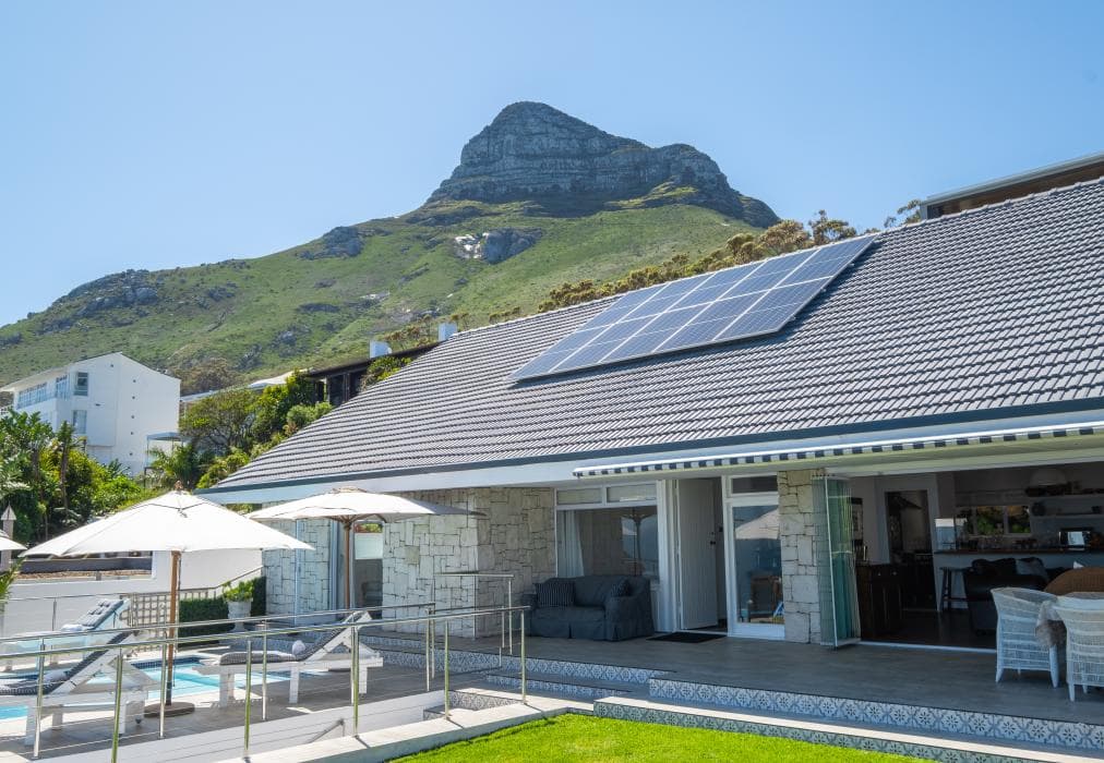 Clifton Sunset: 24/7 Power and Warm Infinity Pool