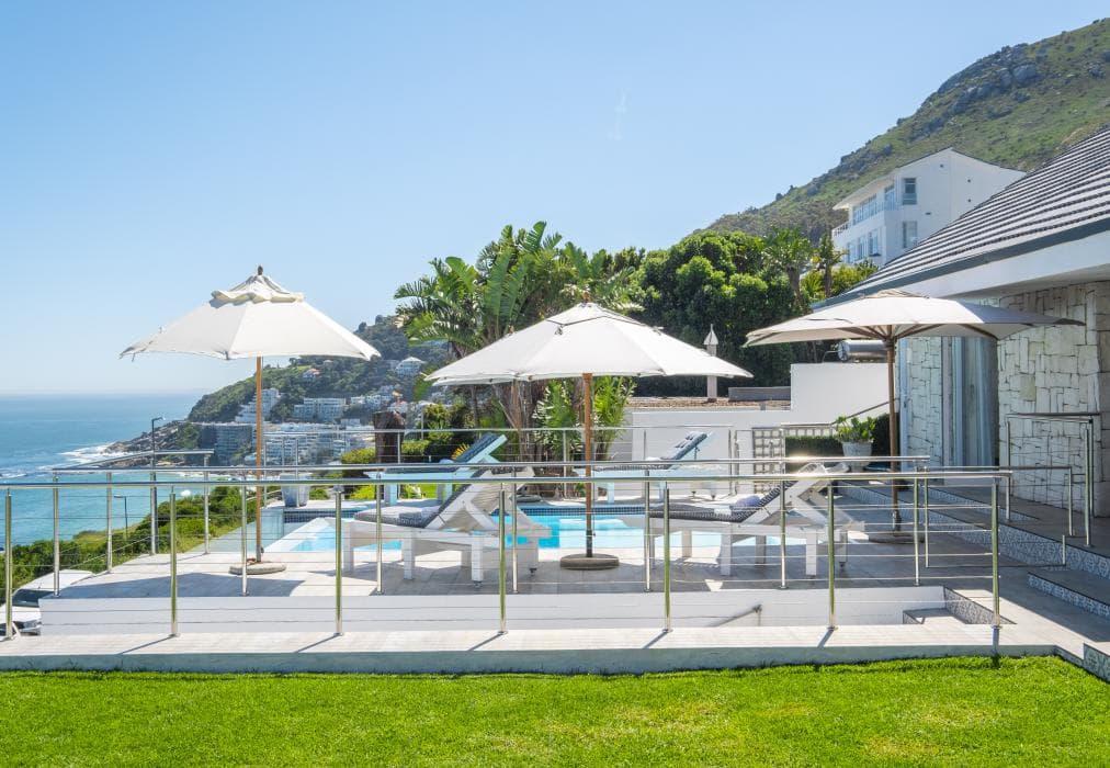 Clifton Sunset: 24/7 Power and Warm Infinity Pool