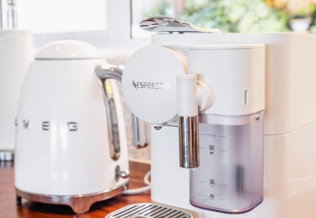 Clifton Sunset: 24/7 Power and Warm Infinity Pool